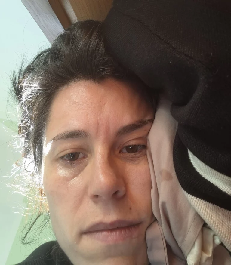 photo de delphine en train de pleurer